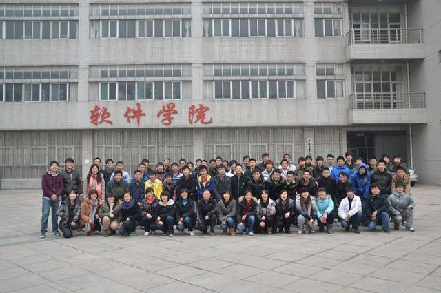 伟德国际娱乐1946英国体育学生会举办会徽设计大赛